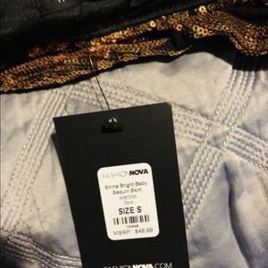 Brand new Fashion nova gold sequin skirt